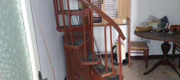 Дом с 3 комнатами в Монтеккьо, Италия № 293980 4