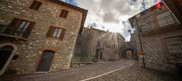 Дом с 3 комнатами в Монтеккьо, Италия № 293980 15