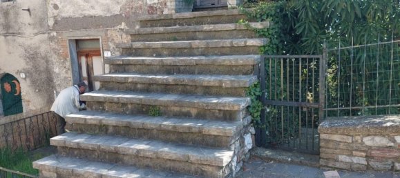 Дом с 3 комнатами в Монтеккьо, Италия № 293980 17