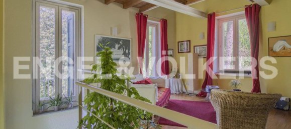 5 bedrooms Villa in Varese, Italy No. 68639 8