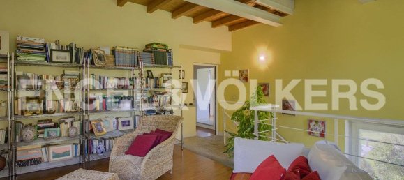 5 bedrooms Villa in Varese, Italy No. 68639 7