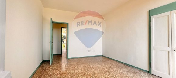 2 rooms Apartment in Lesa, Italy No. 221524 7
