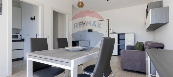 Квартира с 2 спальнями в Бусто Арсицио, Италия № 270493 8