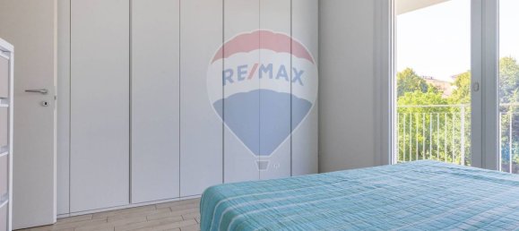 Квартира с 2 спальнями в Бусто Арсицио, Италия № 270493 16