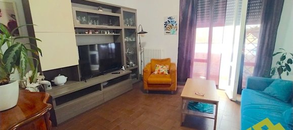 Квартира с 4 комнатами в Розиньяно Мариттимо, Италия № 267655 3