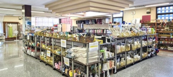 1913m² Building in Arzignano, Italy No. 364086 18