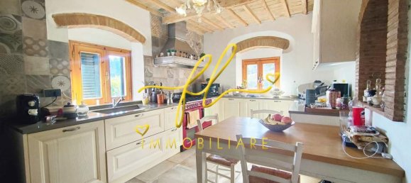 6 rooms House in Rosignano Marittimo, Italy No. 90906 17