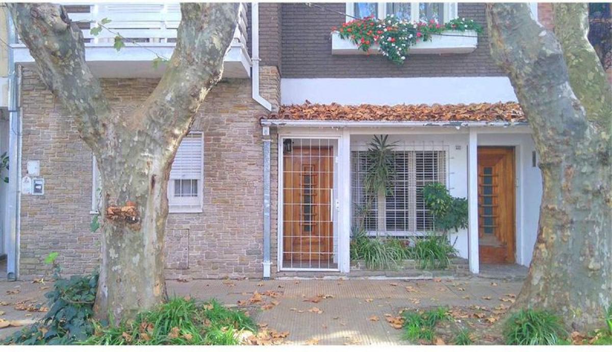 3 bedrooms House in Vicente Lopez, Argentina No. 17401