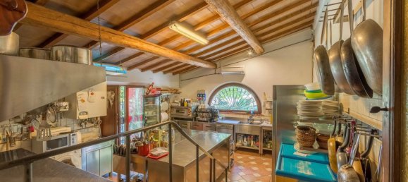 11 bedrooms Castles in Monteroni d'Arbia, Italy No. 138841 12