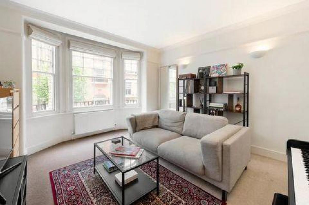 Studio in the Condo in London, United Kingdom No. 519