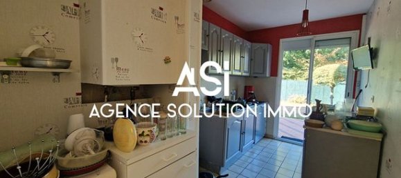 3 Schlafzimmer Haus in Saint-Berthevin, France, Nr. 308258 4