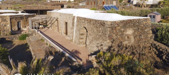 4 rooms Villa in Pantelleria, Italy No. 296618 3