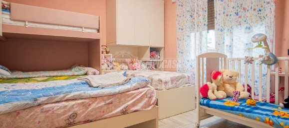 Apartamento de 3 dormitorios en Chiavari, Italy No. 36541 12