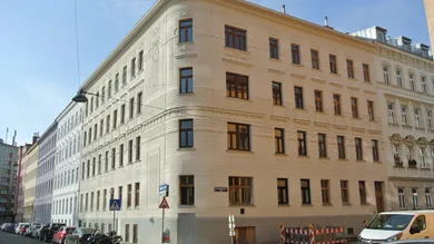 Квартира с 2 комнатами в Пенцинг, Австрия № 209184