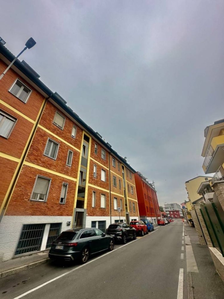 1 Schlafzimmer Wohnung in Rozzano, Italy, Nr. 178213