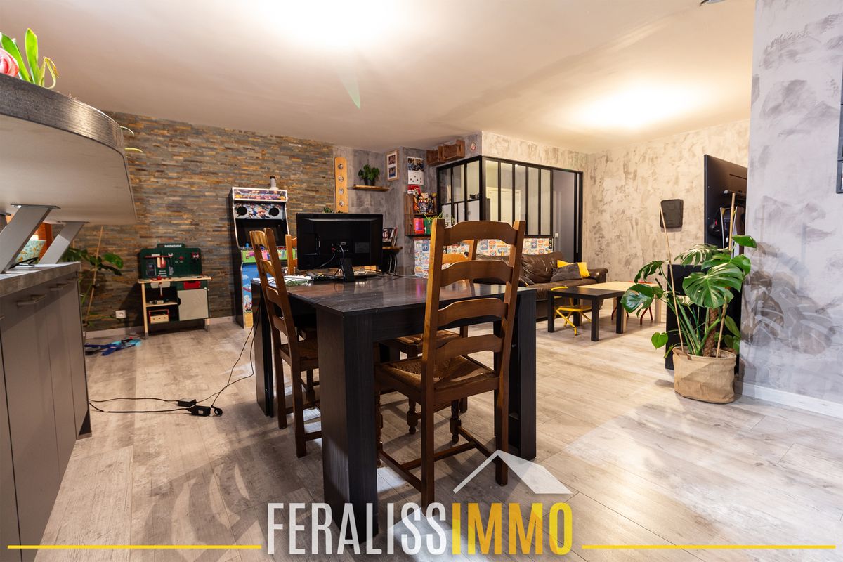 4 Schlafzimmer Wohnung in Jouy-le-Moutier, France, Nr. 142334