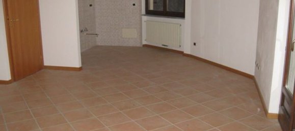3 rooms Apartment in Valfenera, Italy No. 71723 10