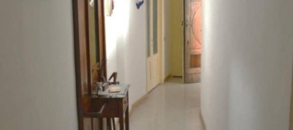 2 rooms Apartment in Siena, Italy No. 222845 4