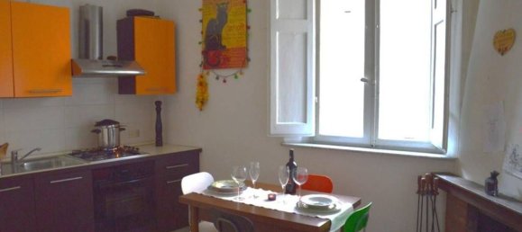 2 rooms Apartment in Siena, Italy No. 222845 6