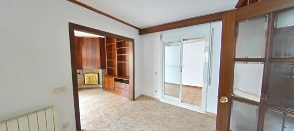 3 Schlafzimmer Haus in Ripollet, Spain, Nr. 157185 6