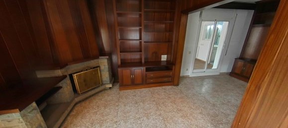 3 Schlafzimmer Haus in Ripollet, Spain, Nr. 157185 2