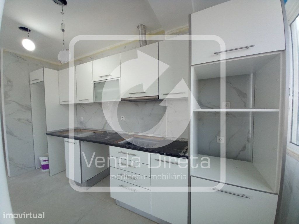 4 غرف نوم شقة في Almada, Portugal رقم 87347