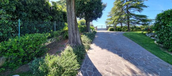 Вилла с 18 комнатами в Сенигаллия, Италия № 229110 5