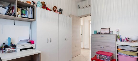 Apartamento de 3 habitaciónes en Monza, Italy No. 226820 5