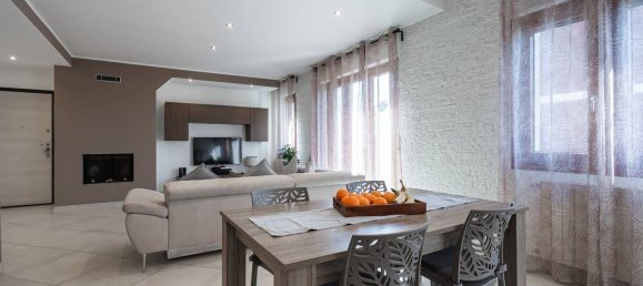 Apartamento de 3 habitaciónes en Monza, Italy No. 226820 16