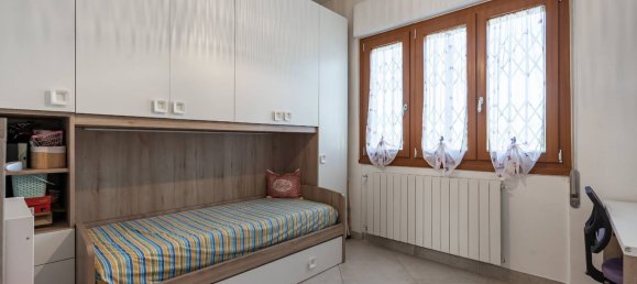 Apartamento de 3 habitaciónes en Monza, Italy No. 226820 6