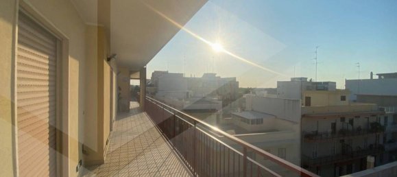 3 rooms Penthouse in Bitonto, Italy No. 28565 2