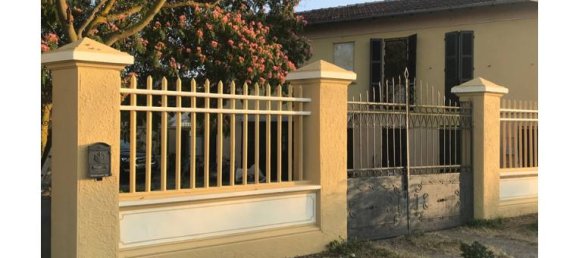 5 bedrooms Villa in Candia Lomellina, Italy No. 252459 3