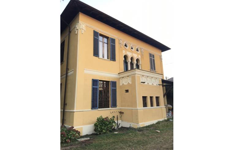 5 bedrooms Villa in Candia Lomellina, Italy No. 252459