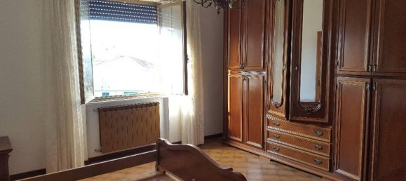 2 bedrooms Apartment in Aulla, Italy No. 255073 4