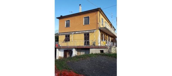 2 bedrooms Apartment in Aulla, Italy No. 255073 5