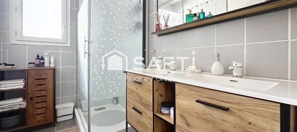 5 bedrooms House in Sadirac, France No. 352519 7