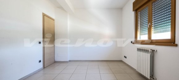 2 rooms Apartment in Rome, Italy No. 12275 51