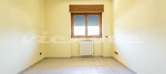 2 rooms Apartment in Rome, Italy No. 12275 79
