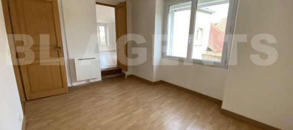 3 chambres Appartement à Béville-le-Comte, France No. 337037 8