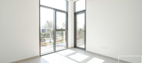 Villa T3 em Mudon, UAE N.º 112527 3