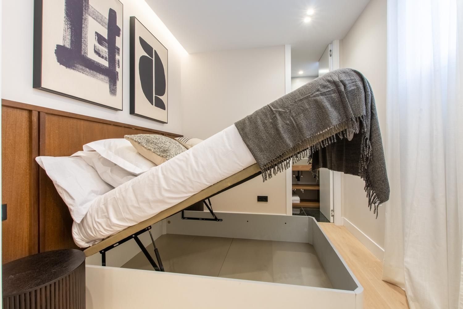 3 bedrooms Apartment in Madrid, Spain No. 125711