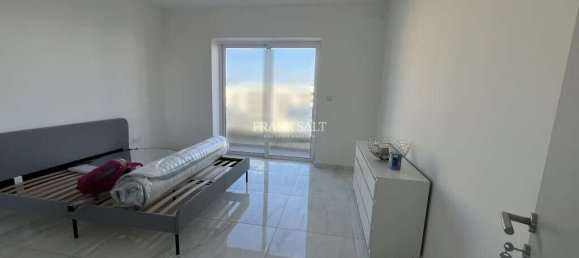 Apartamento de 3 dormitorios en Tarxien, Malta No. 8241 5
