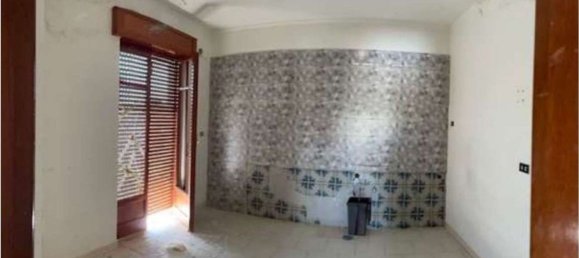 3 rooms Apartment in Mugnano di Napoli, Italy No. 13797 8