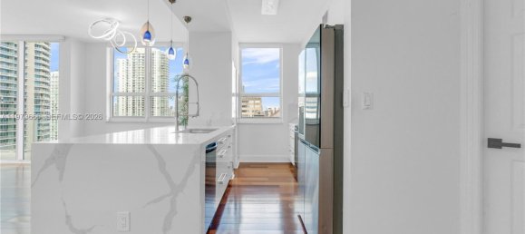 3 Schlafzimmer Gewerbliche Immobilien in Miami, USA, Nr. 615090 17