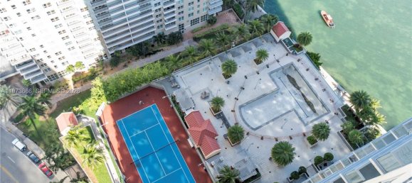 3 Schlafzimmer Gewerbliche Immobilien in Miami, USA, Nr. 615090 28