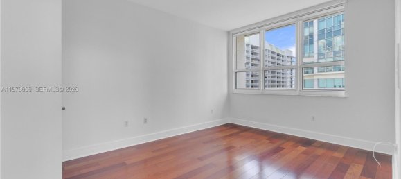3 Schlafzimmer Gewerbliche Immobilien in Miami, USA, Nr. 615090 10