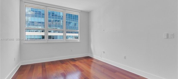 3 Schlafzimmer Gewerbliche Immobilien in Miami, USA, Nr. 615090 11