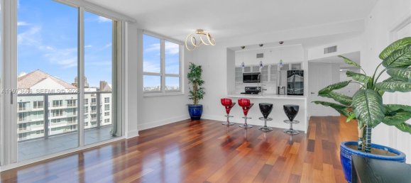 3 Schlafzimmer Gewerbliche Immobilien in Miami, USA, Nr. 615090 20