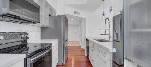 3 Schlafzimmer Gewerbliche Immobilien in Miami, USA, Nr. 615090 15