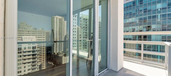 3 Schlafzimmer Gewerbliche Immobilien in Miami, USA, Nr. 615090 26